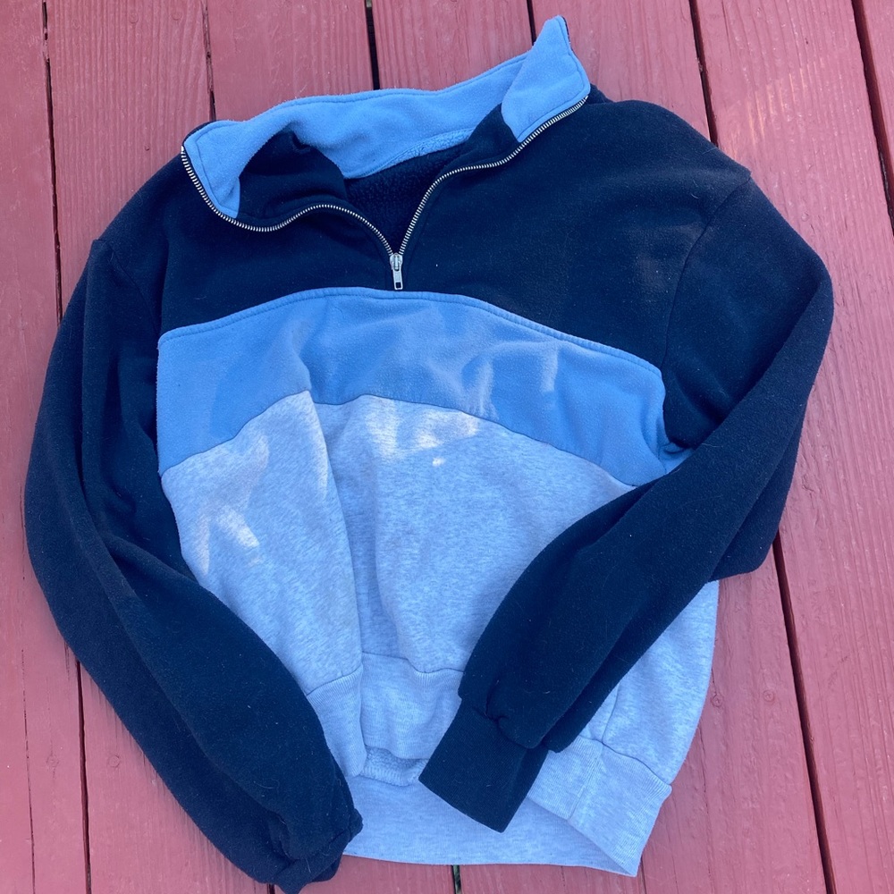 Brandy Melville sweater